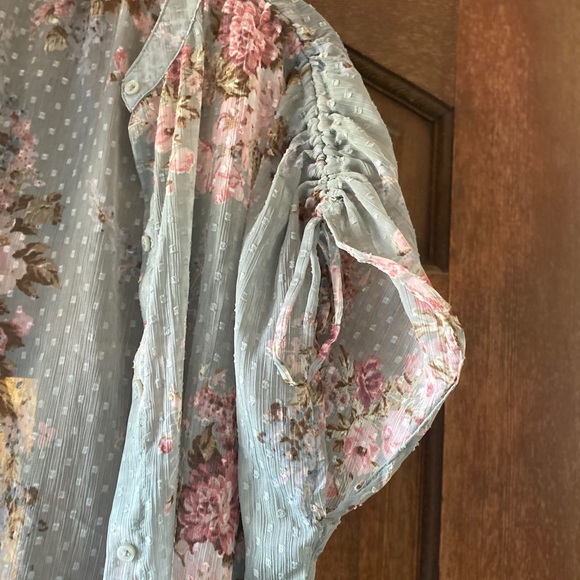 Blouse - Picture 2 of 2